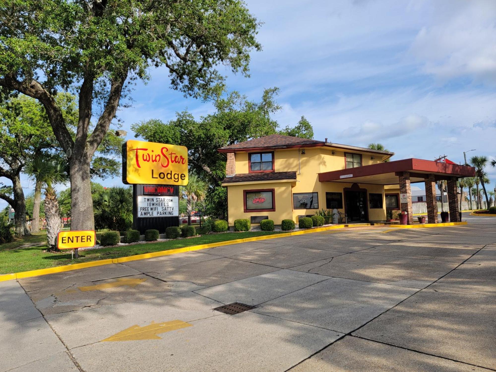Twin Star Lodge 빌럭시 외부 사진